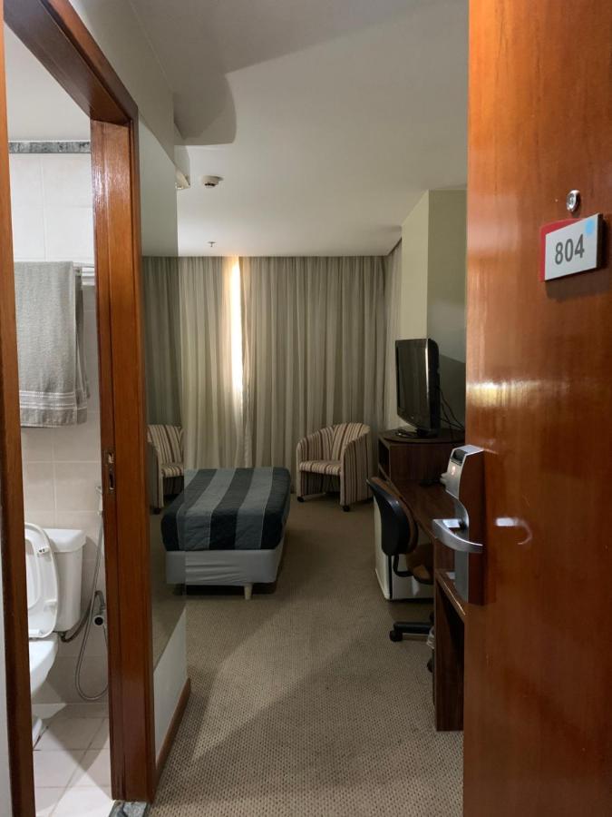 Flat em Hotel Padrão com valor Acessível Taguatinga Exterior foto
