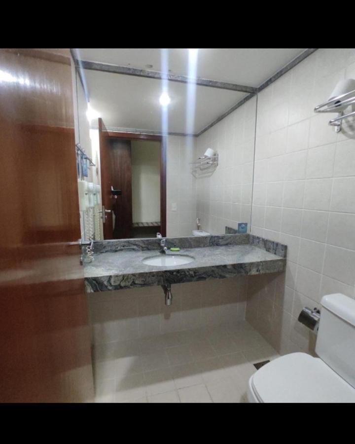 Flat em Hotel Padrão com valor Acessível Taguatinga Exterior foto